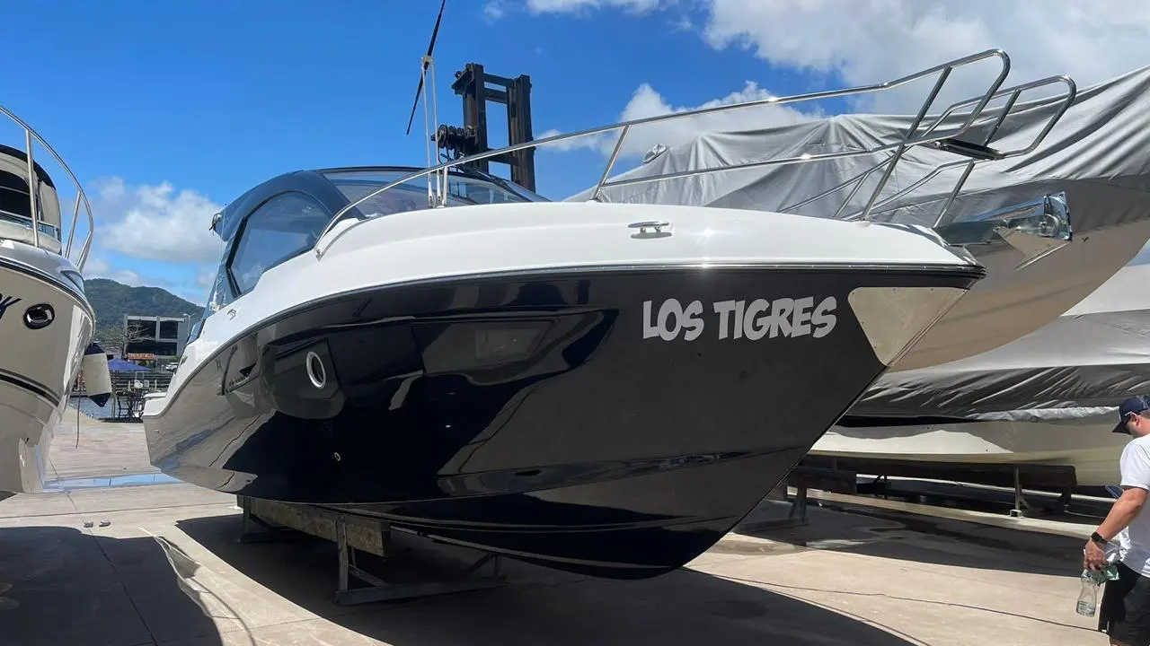 FOCKER 388 GRANTURISMO seminova — imagem principal